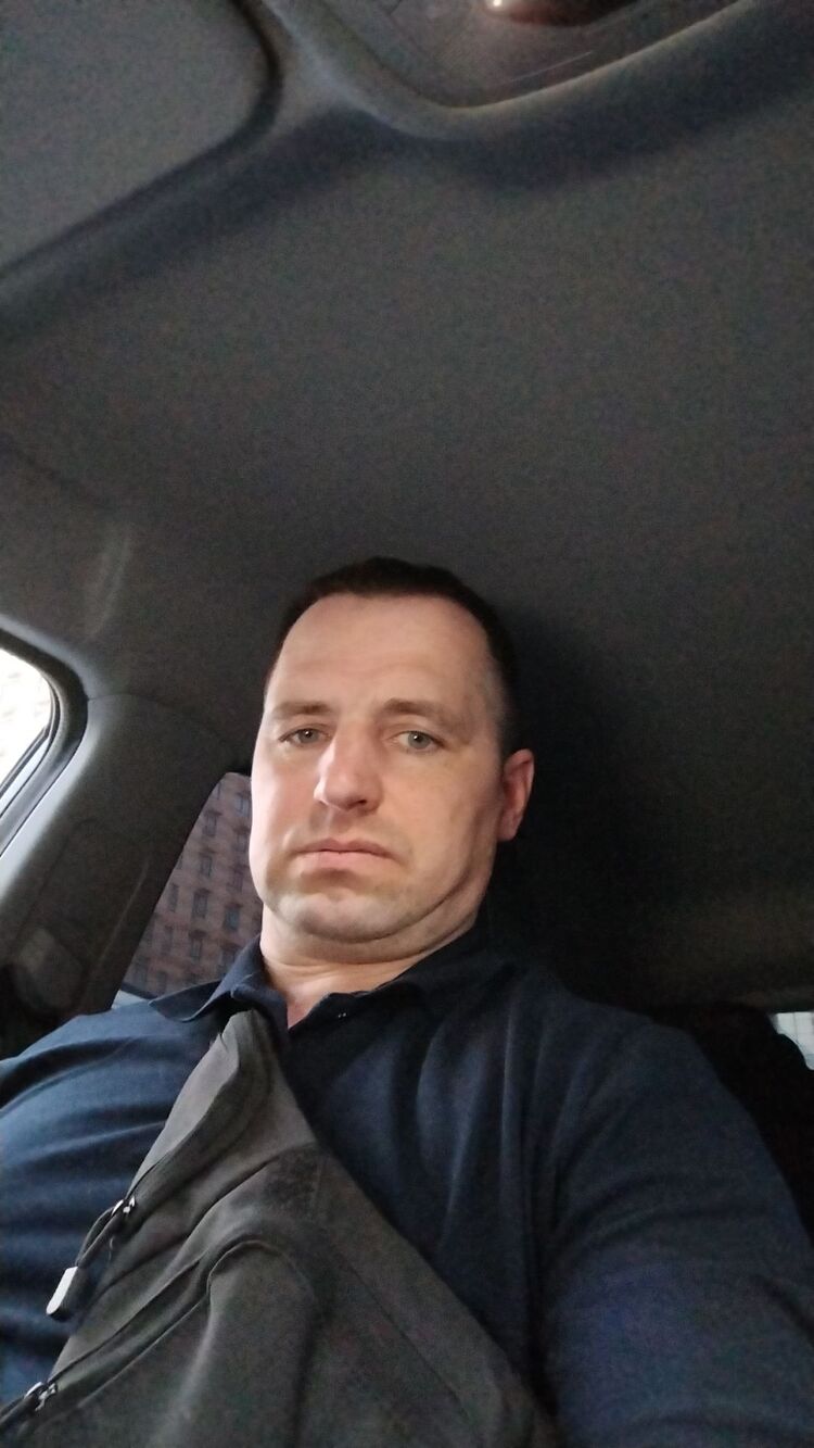  ,   Dima, 44 ,   ,   , c , 