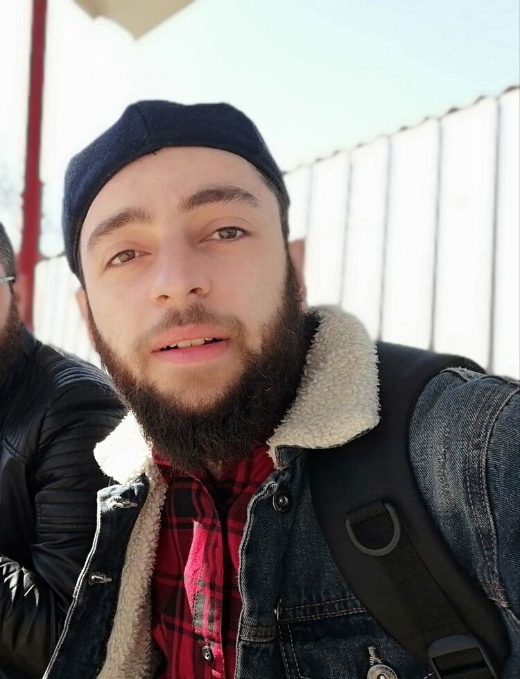  15737242  Giorgi, 28 ,    