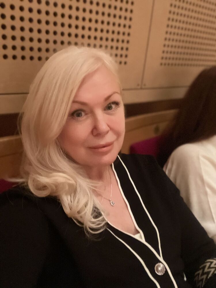  54404742  , 51 ,    -