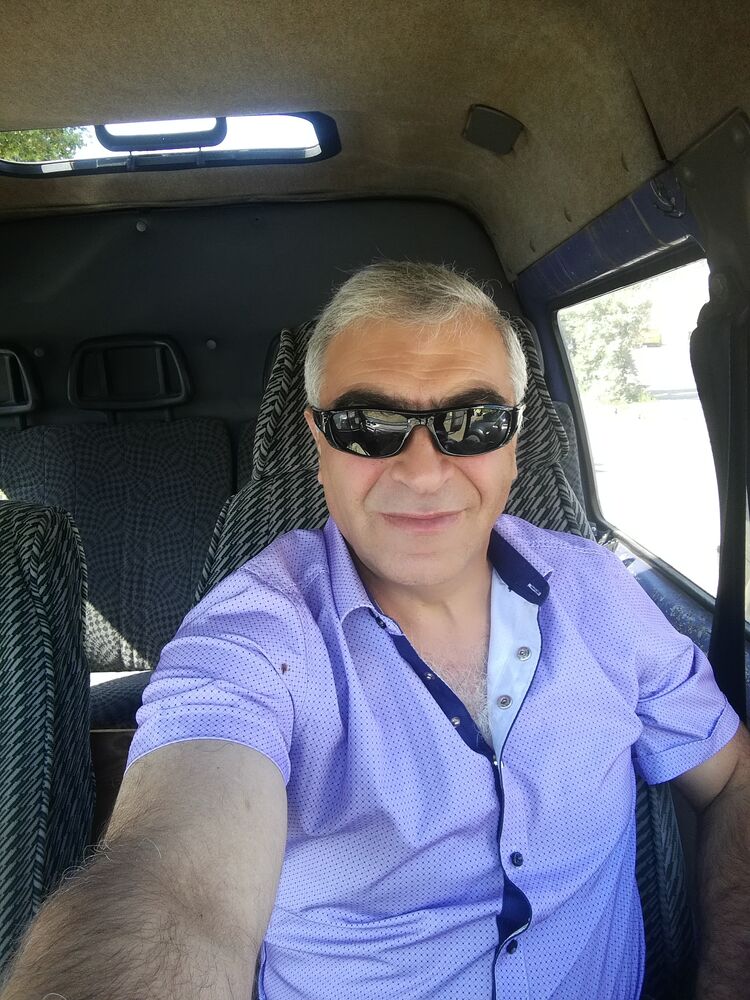   ,   Roki, 49 ,   ,   