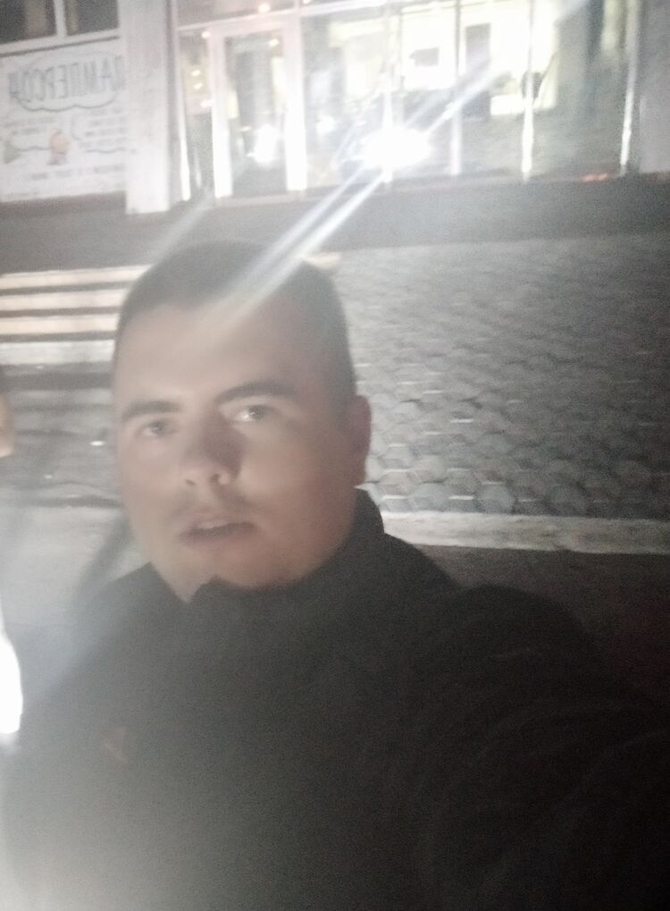  18052842  , 28 ,    