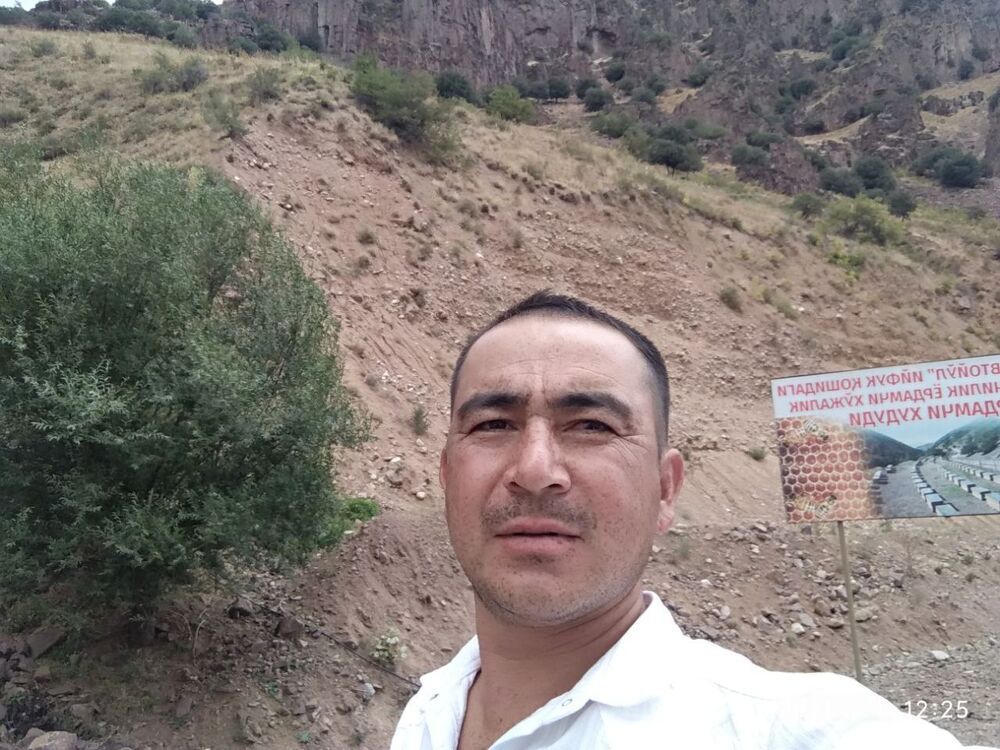  46788452  Xolyigit, 37 ,    