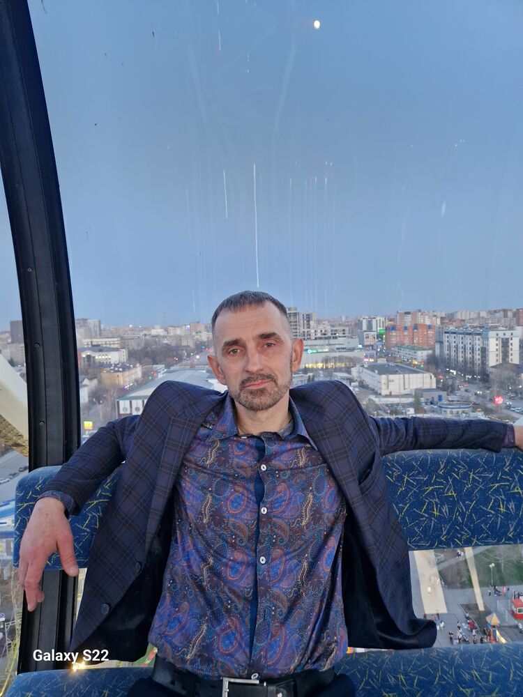  ,   Vladimir, 51 ,   c 