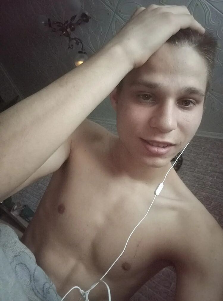  ,   Evgeny, 22 ,     