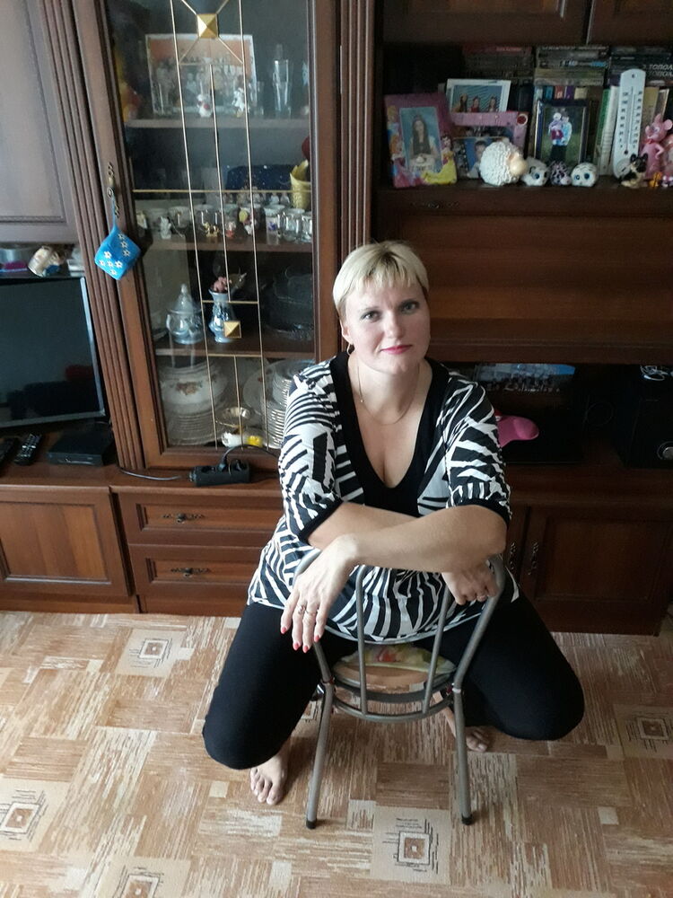  13295782  Marina, 43 ,    