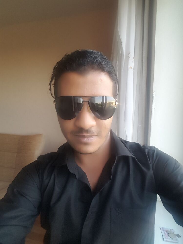  13728512  Yosef, 31 ,    