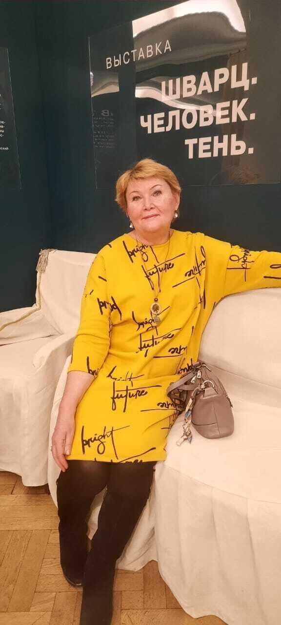  38897942  Lidia, 64 ,    -