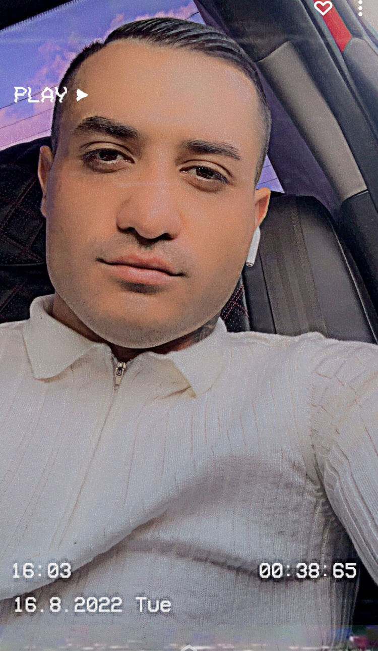  ,   Jon, 33 ,   ,   