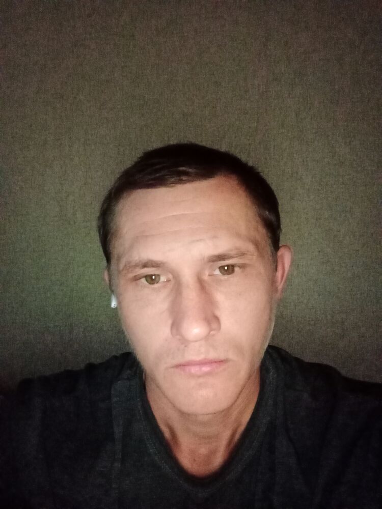  43555972  , 37 ,    