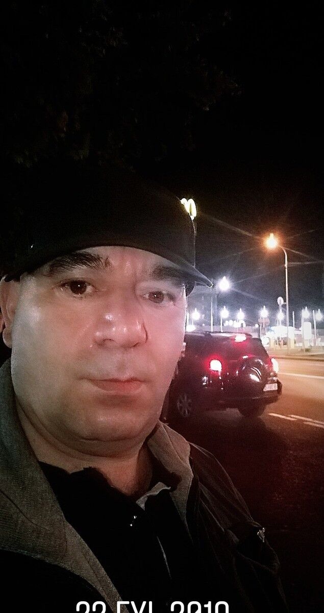  18937802  Ahmet, 52 ,    