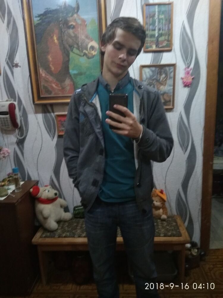  19011952  , 25 ,    