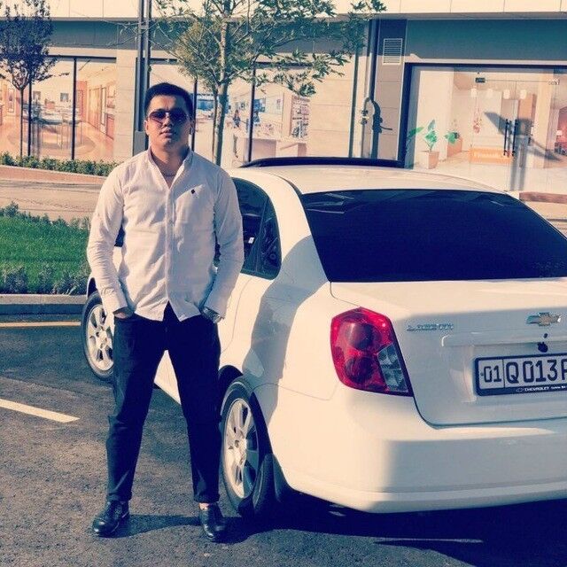  19556642  DONI, 33 ,    