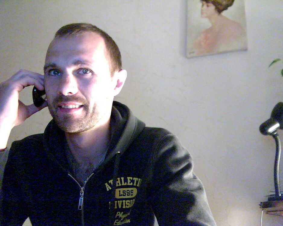  4325452  Andrei, 49 ,    