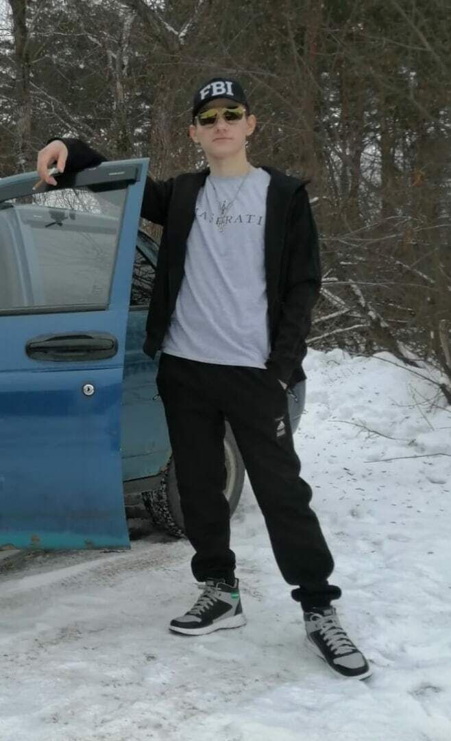  31288232  Lexus, 22 ,    