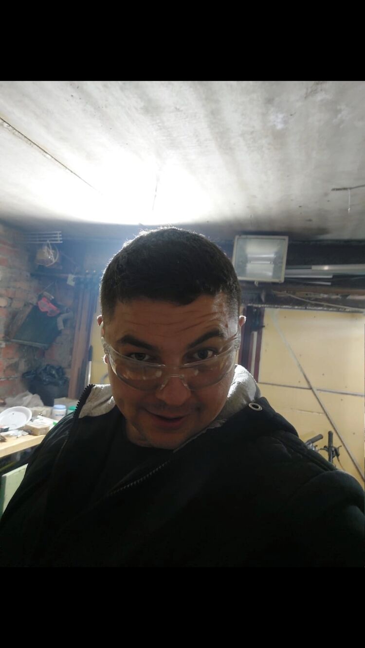  40307772  , 37 ,    -