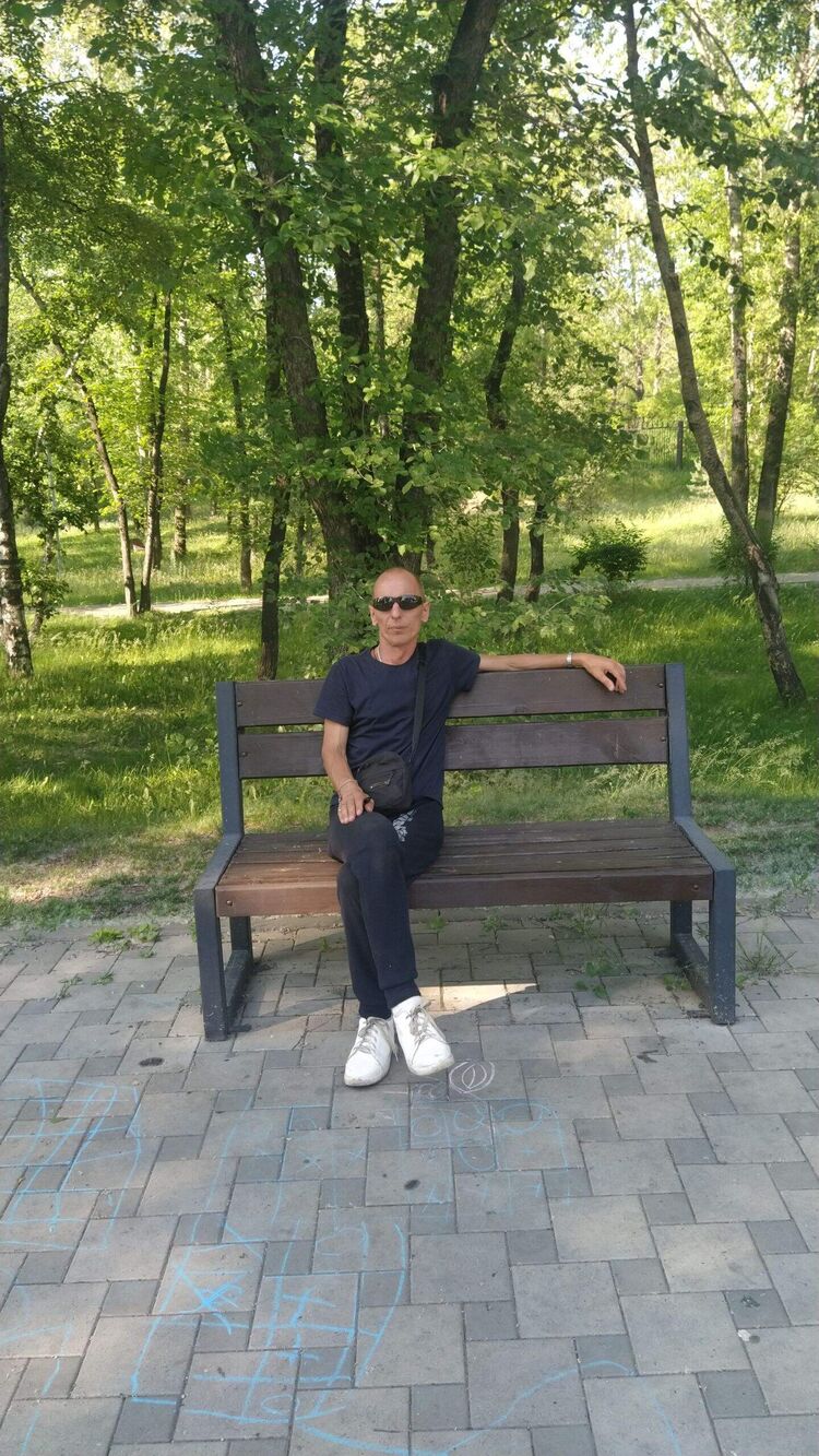  53522502  Sergei, 43 ,    