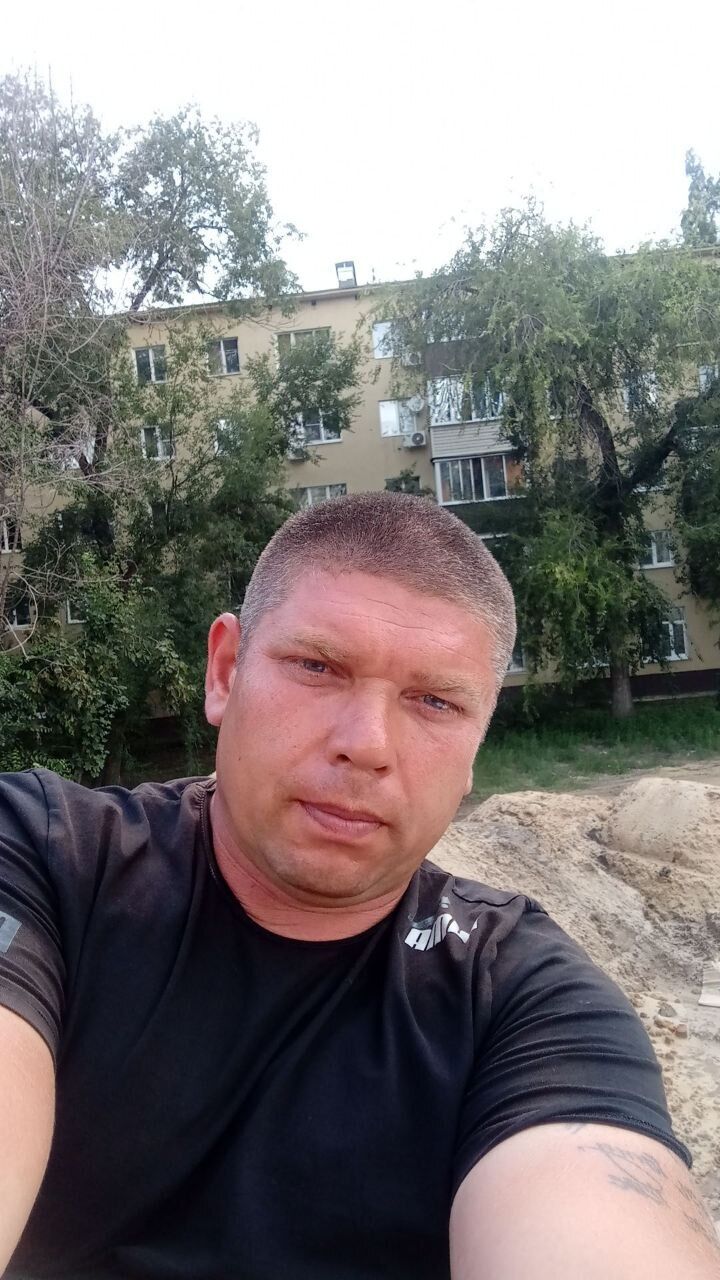  52743772  , 40 ,    