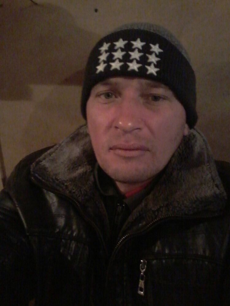  18128202  , 42 ,    