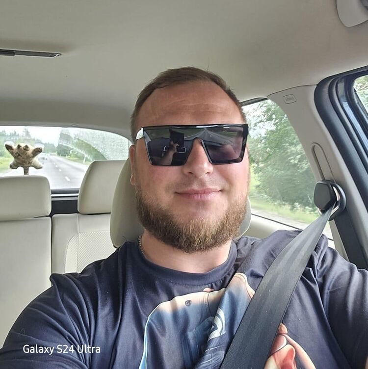  48132572  Steven, 55 ,    Ar Ram