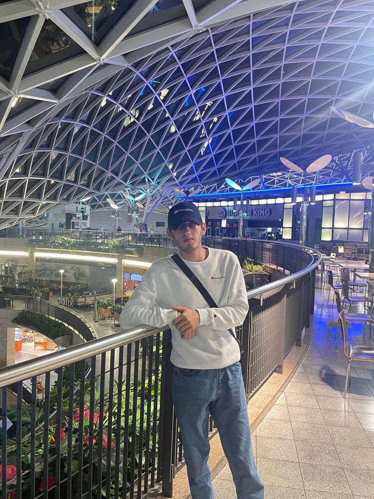  45863322  Vadim, 22 ,    