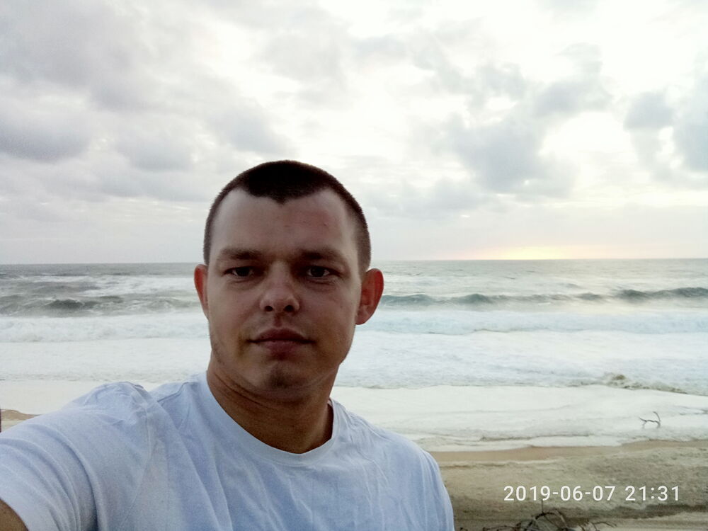  30490272  , 37 ,    