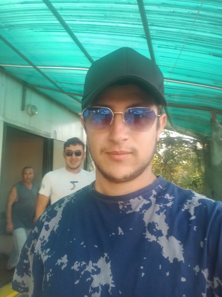  29364012  Misak, 31 ,    