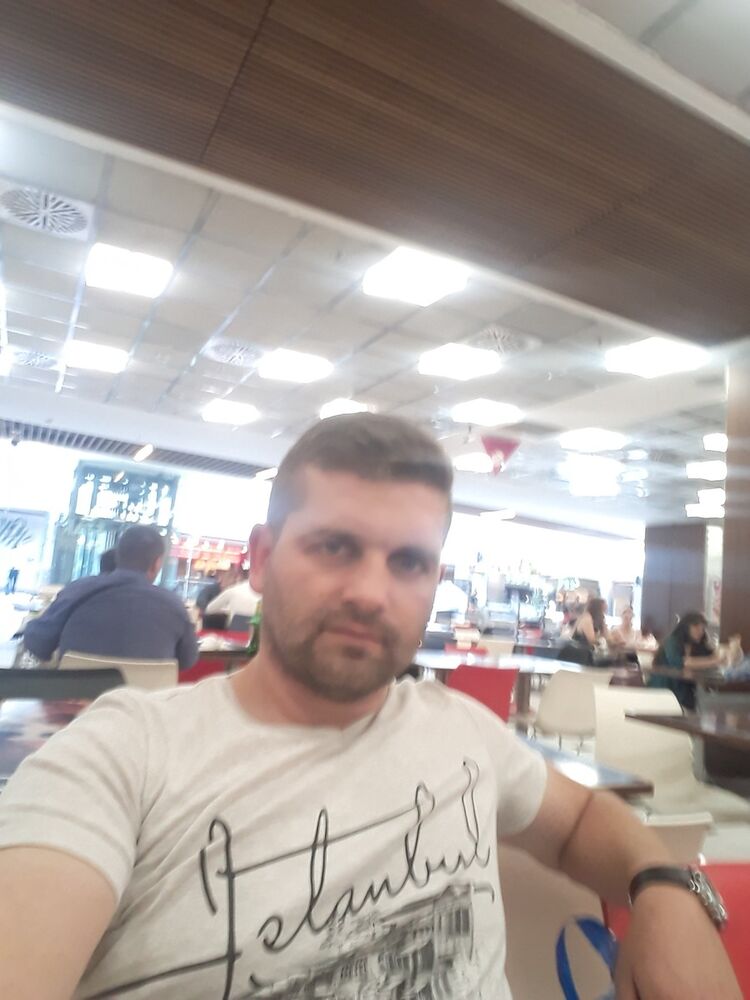  16071262  Andrei, 38 ,    