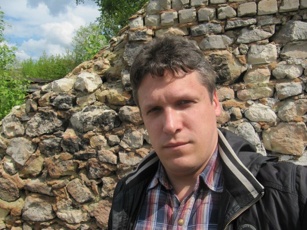  ,   Roman, 42 ,  