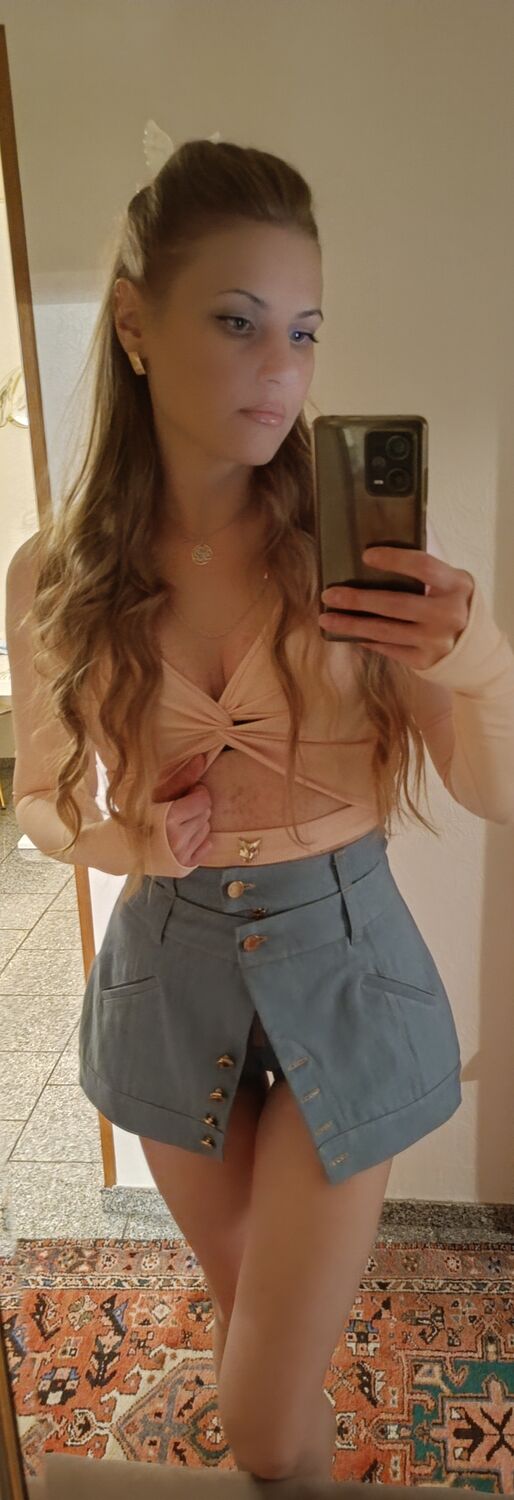  Fontvieille,   , 35 ,   ,   