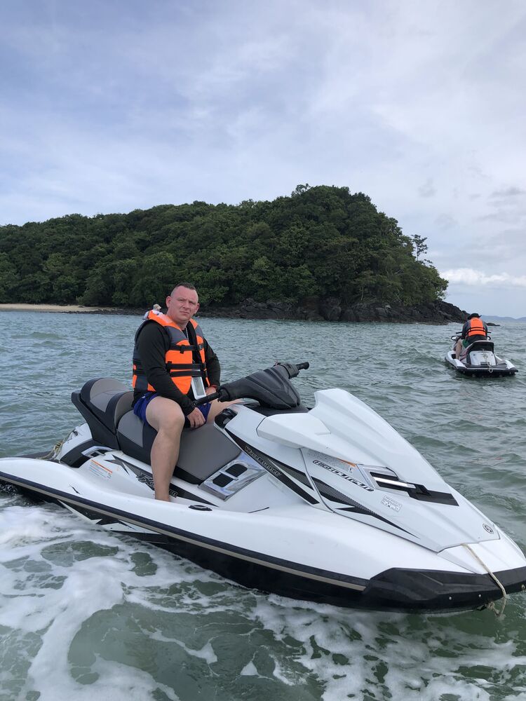  54314262  Dimitri, 33 ,    