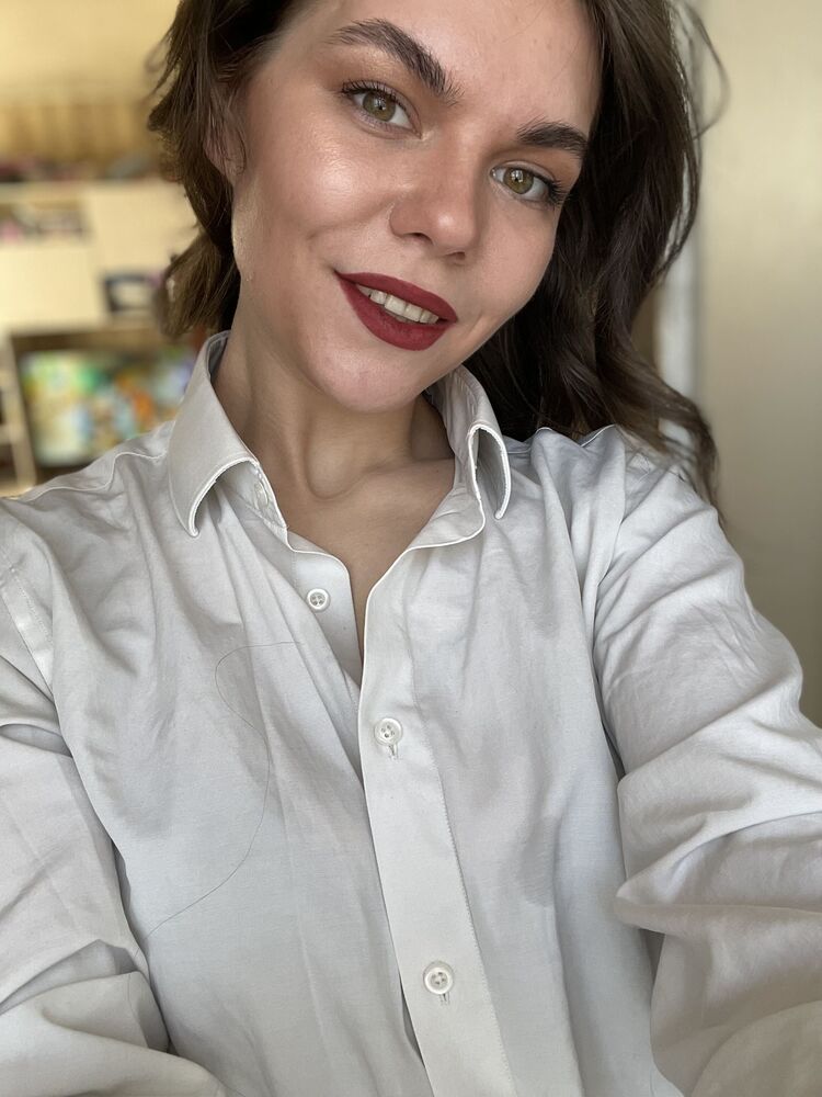  44047162  , 26 ,    -