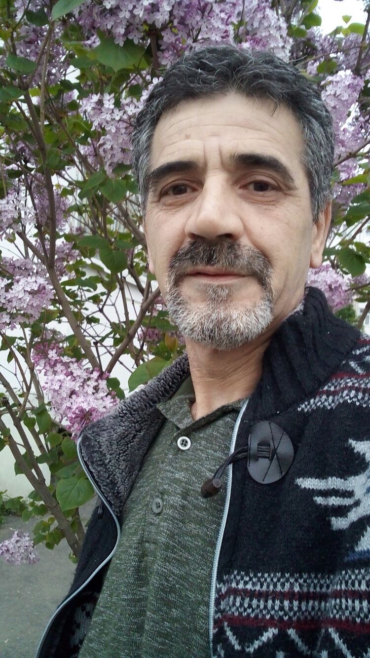  44502342  Habib, 52 ,    