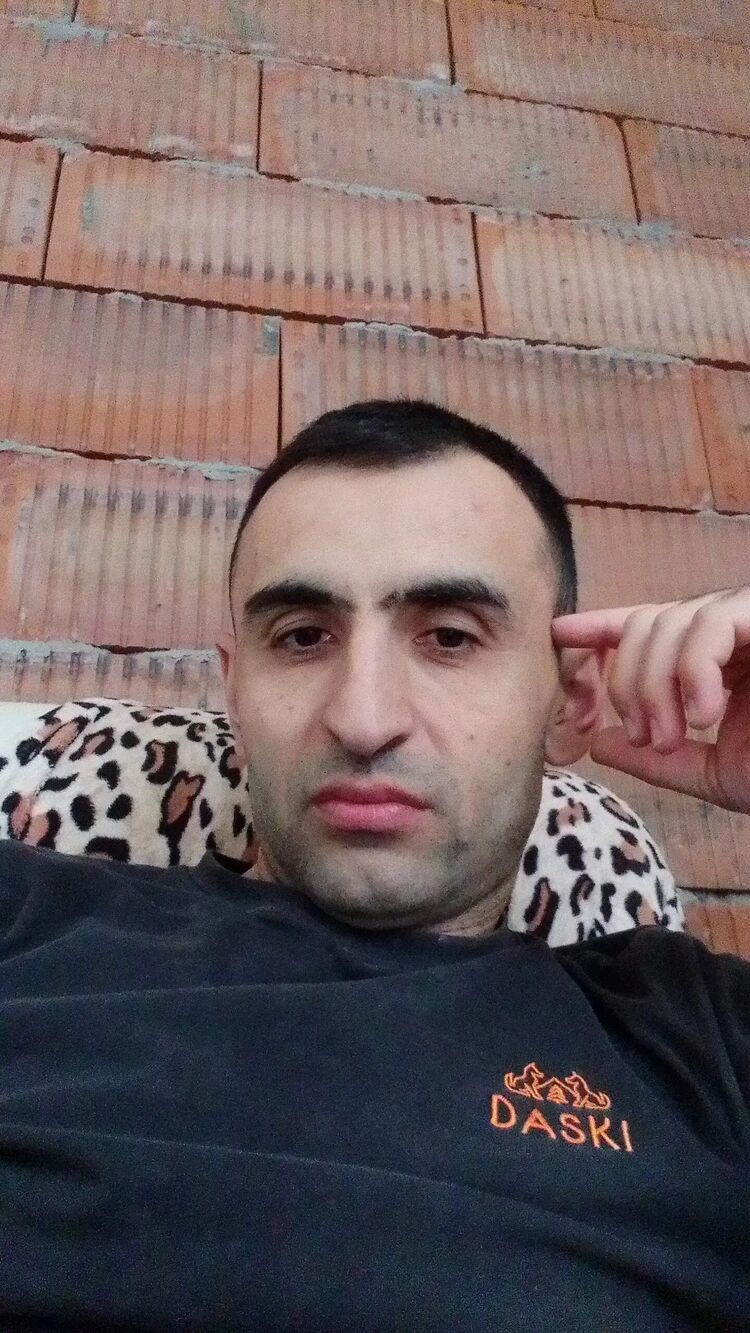 52750252  , 40 ,    