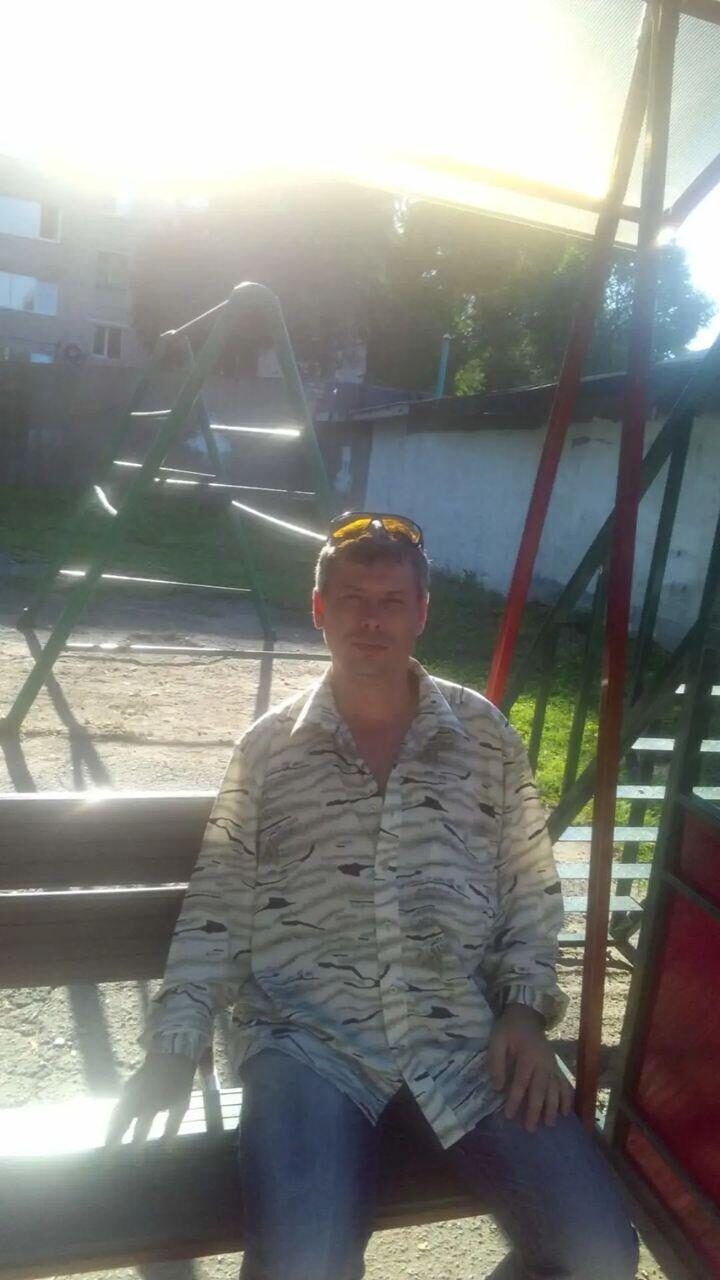  49076052  , 47 ,    