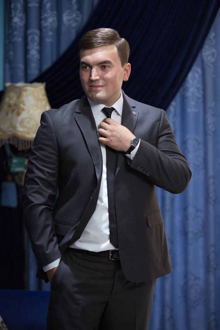 ���������� ����� �������, ���� ������� Bobur, 32 ����, ������������ ��� ������, ����� � ���������