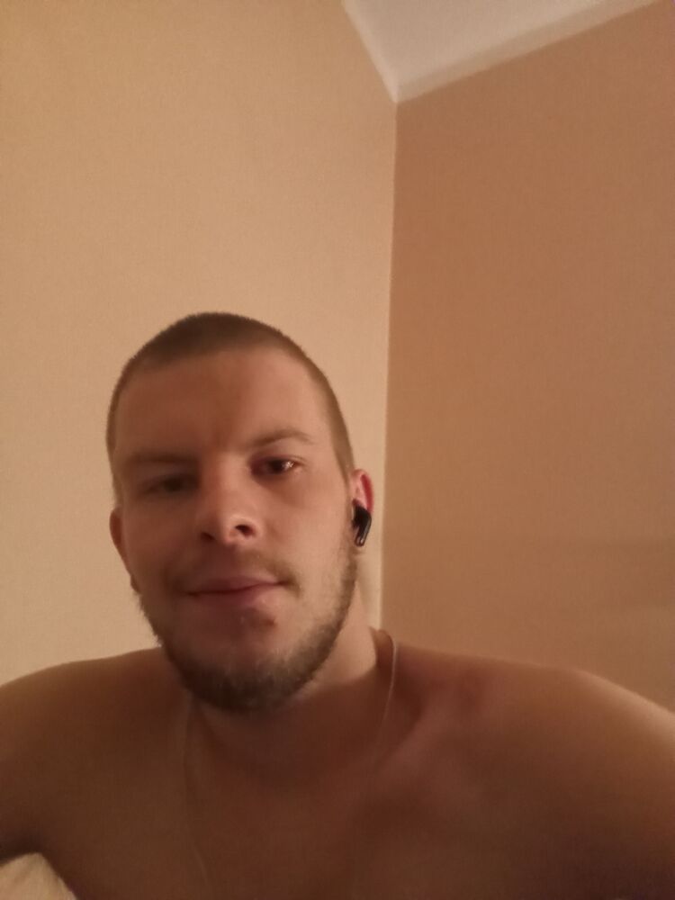  48539642  , 27 ,    -