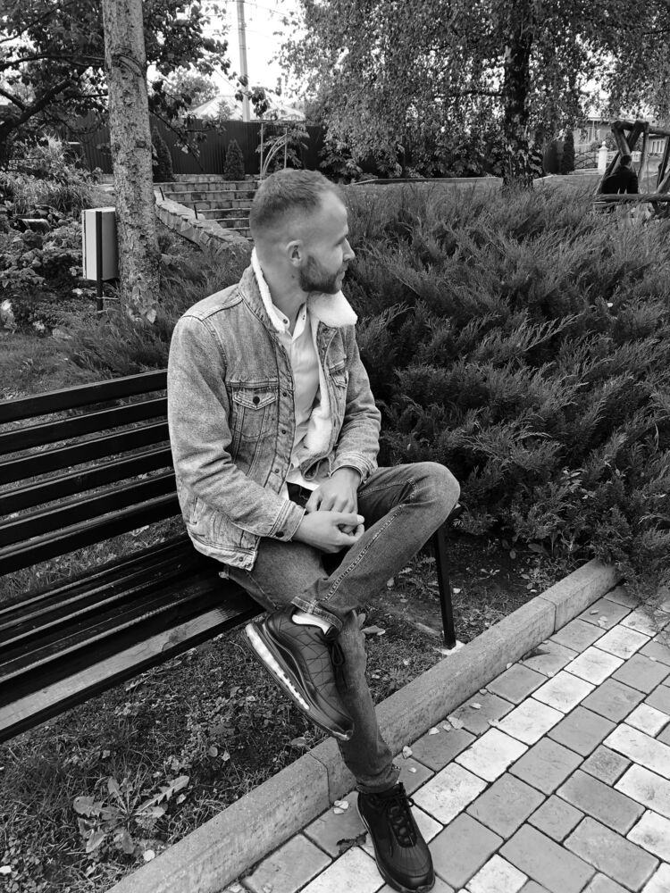  25053492  Eduard, 29 ,    Soho