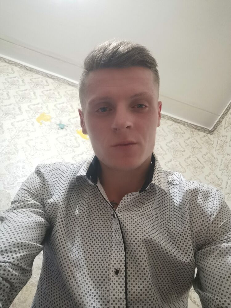 ���������� �����, ���� ������� Artiom, 32 ����, ������������ ��� ������, ����� � ���������, c�������� ���������