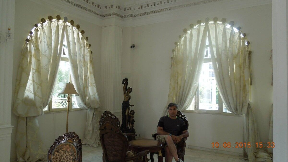  ,   Gia, 57 ,   