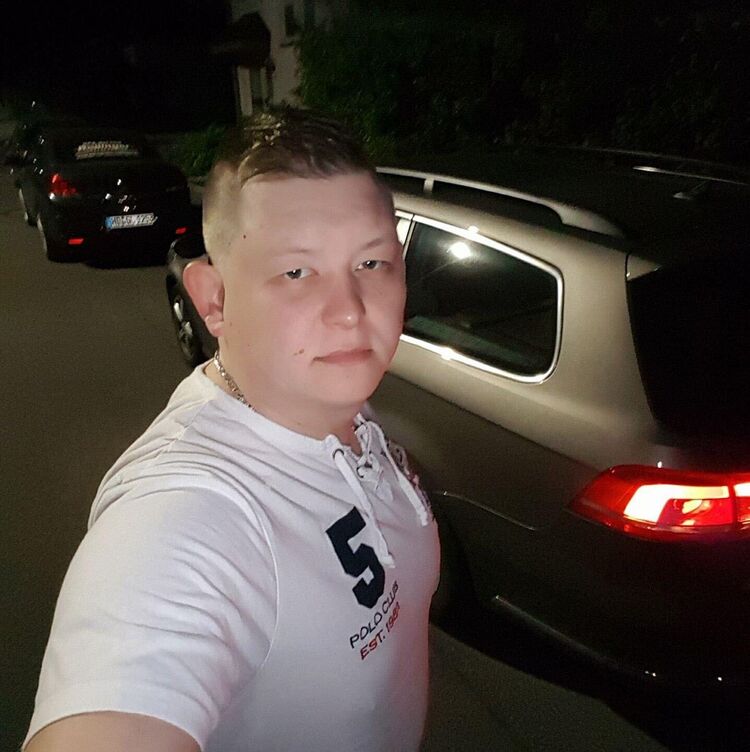  45370732  Dennis, 36 ,    Frankenthal