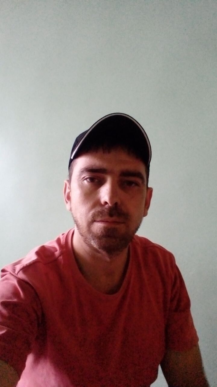  32333282  Djon, 37 ,    