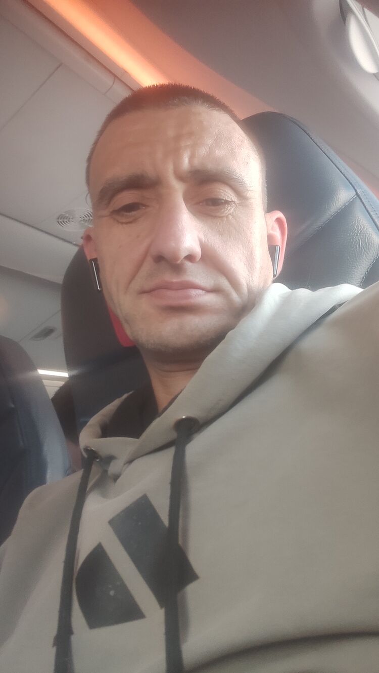  53062392  , 41 ,    -