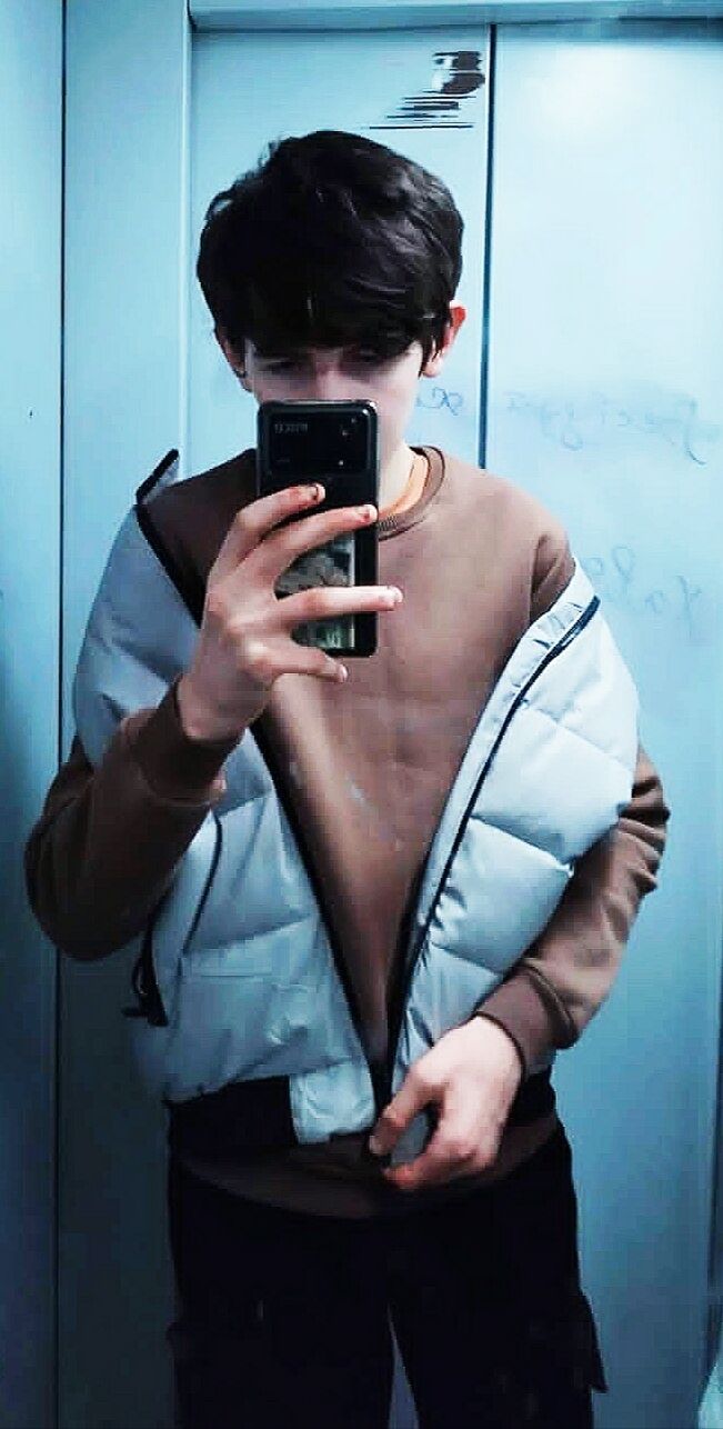 ���� 33114212 ����� Adam, 22 ����, ���� ���������� � �������