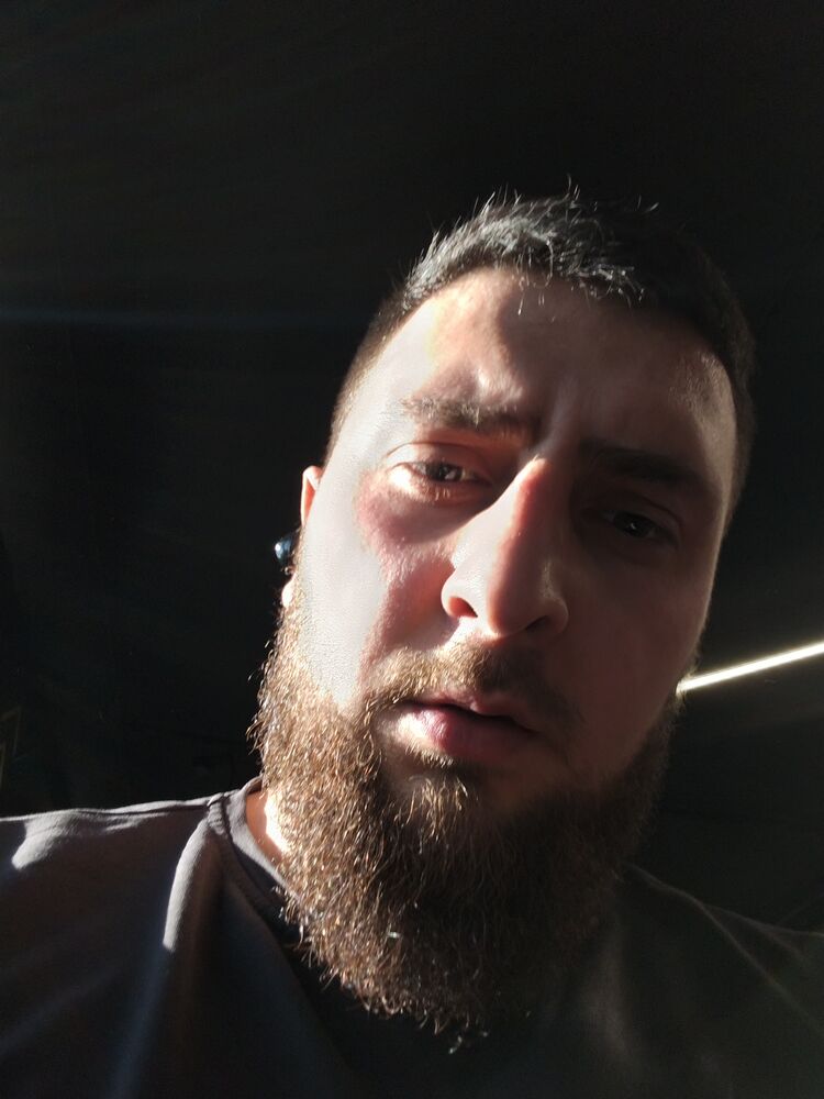  48233372  , 31 ,    