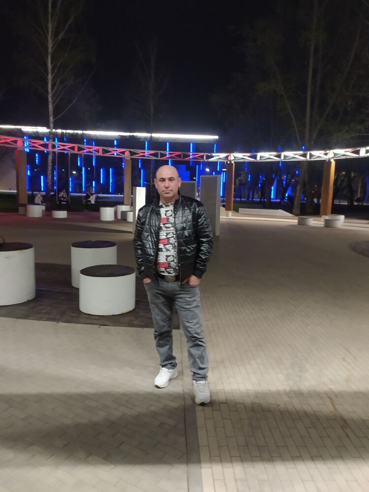   ,   Ceyhun, 44 ,   ,   