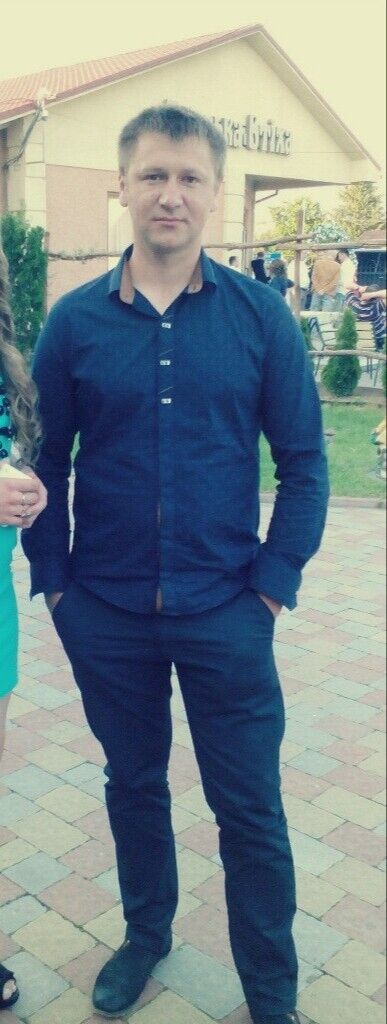 22283682  Ruslan, 40 ,    