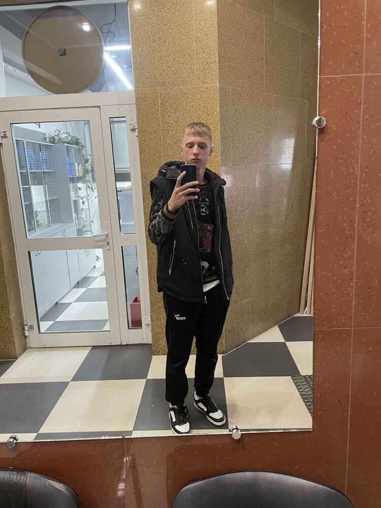  46771242  , 18 ,    