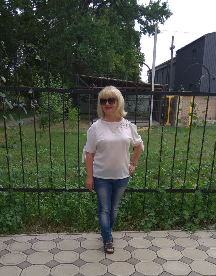  20847112  Svetlana, 60 ,    