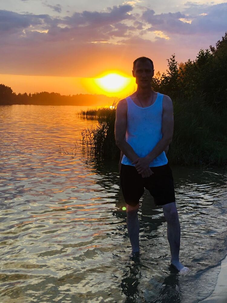  ,   Evgeny, 37 ,   ,   , c , 