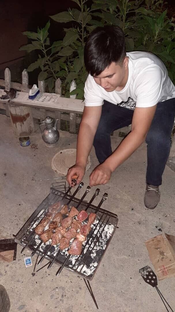  20801882  Seka, 34 ,    